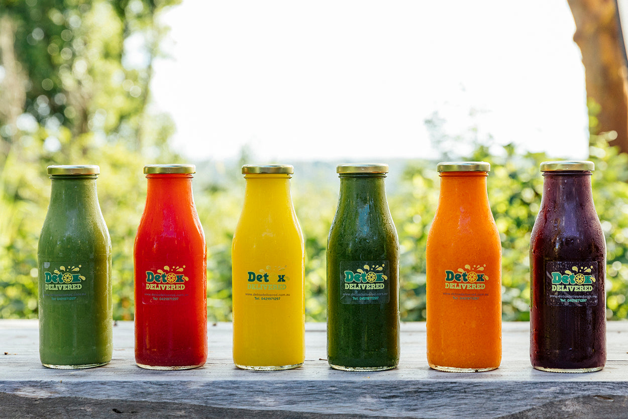 Six flavours of fresh juice that make up 1 day of a Detox Delivered Juice cleanse or detox program.